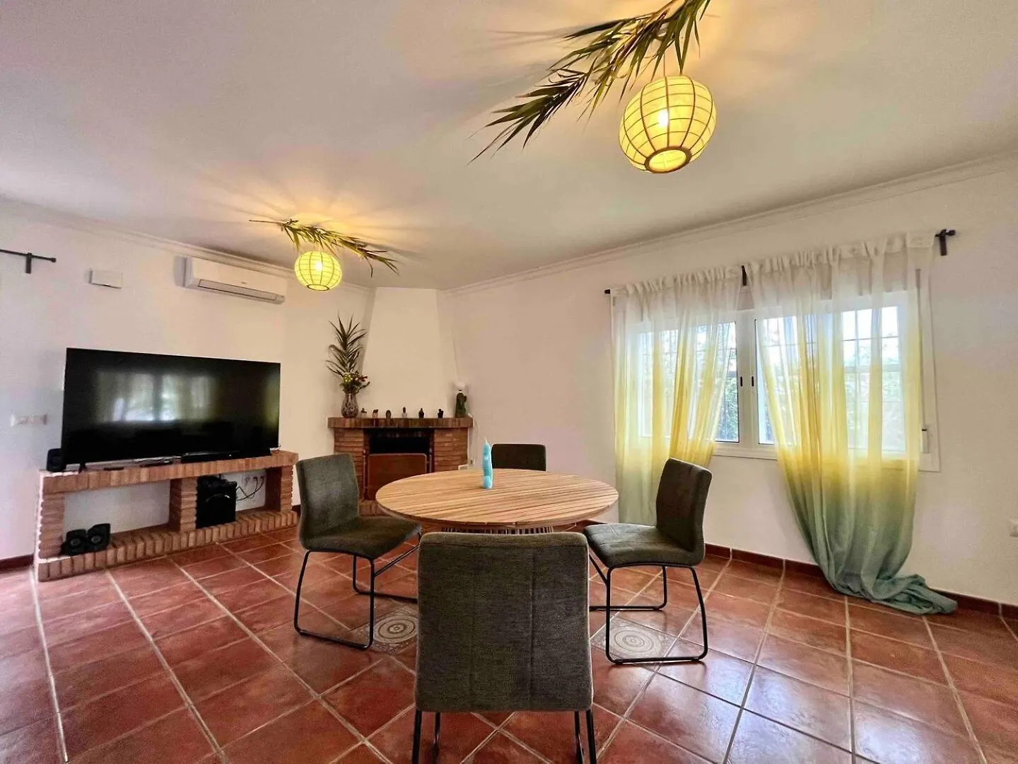 House Of Happiness Hotel El Puerto de Santa Maria 0*,  Spain