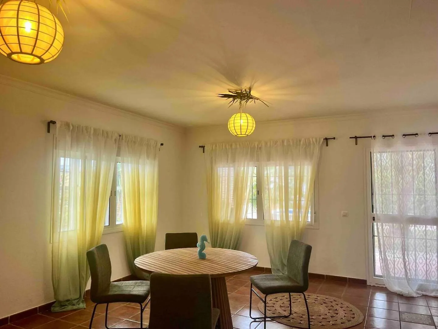 Guest house House Of Happiness Hotel El Puerto de Santa Maria Spain